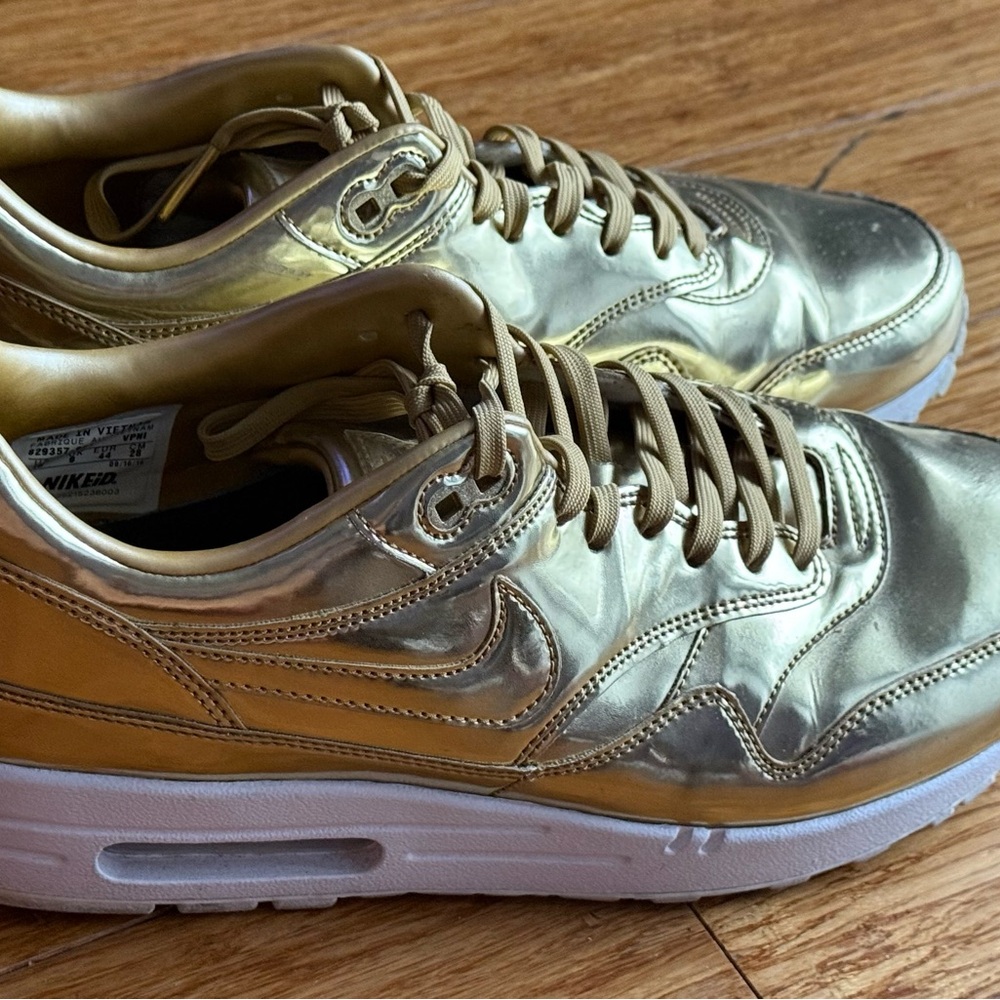 Nike Gold Sneakers Air Max Metallic Finish